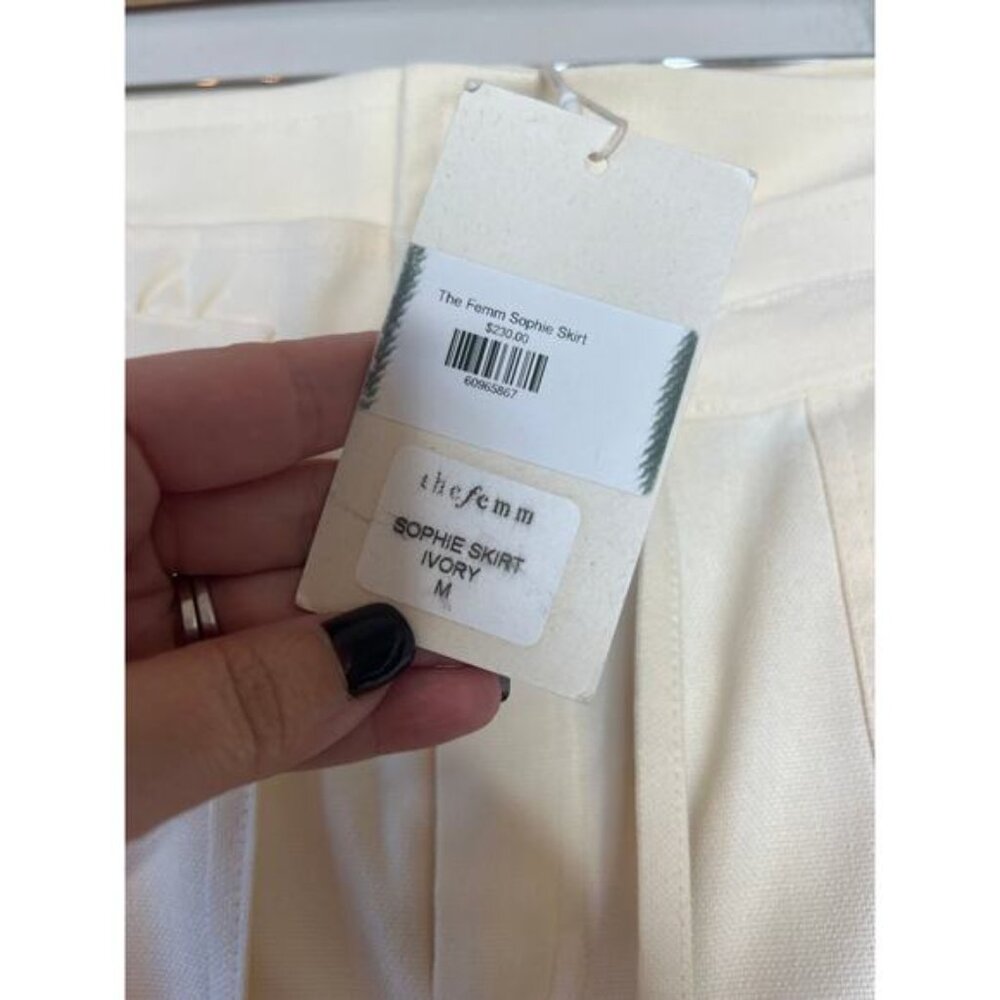 NWT The Femm Sophie Tie Waist Button Pockets Mini Skirt Ivory Size: M - Picture 4 of 8